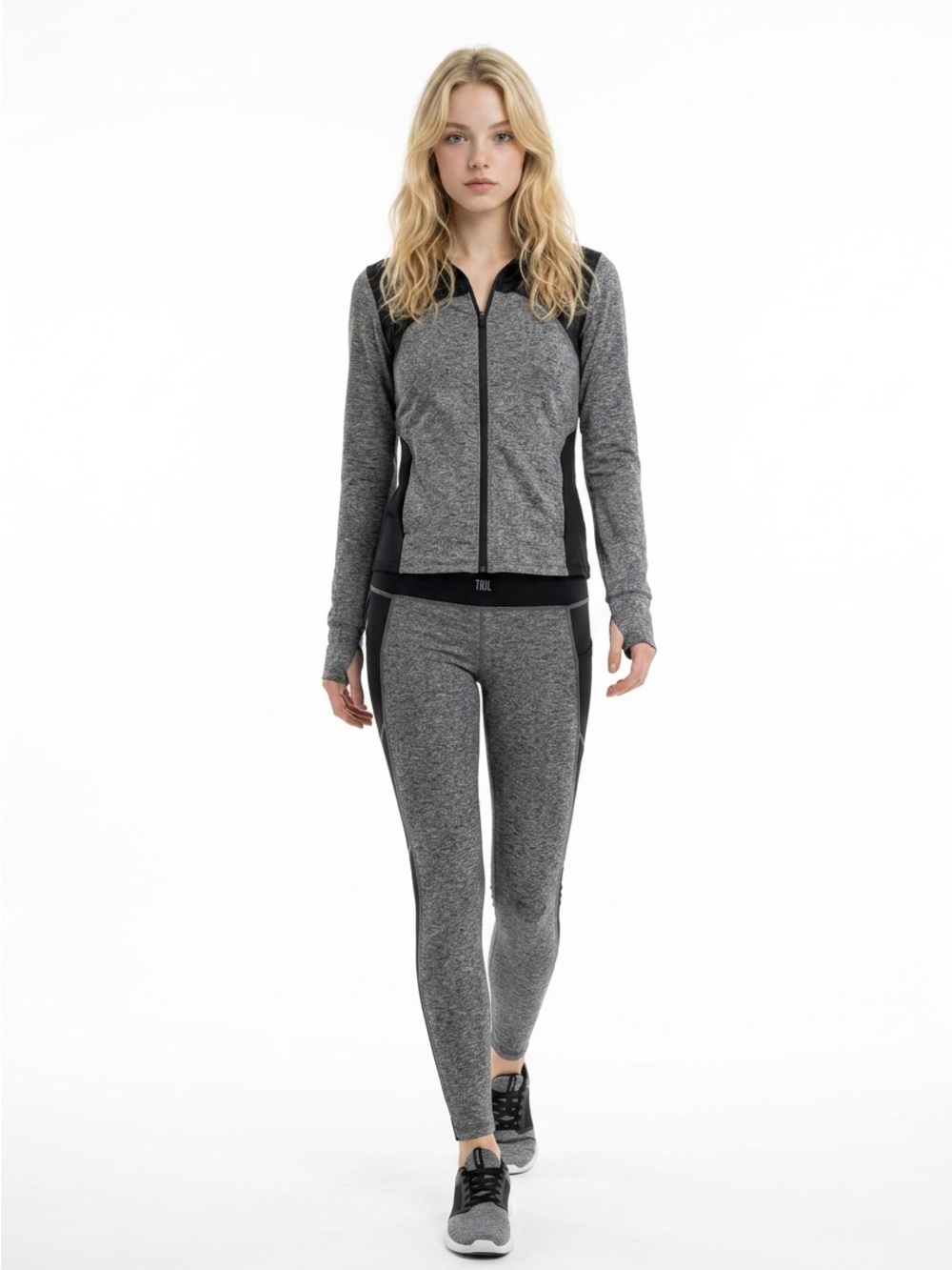 Extraordinary TAIL Women's Gray and Black Tennis XXL Jacket and XL Pants